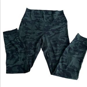 camouflage athletic leggings size 12 women’s compression waist